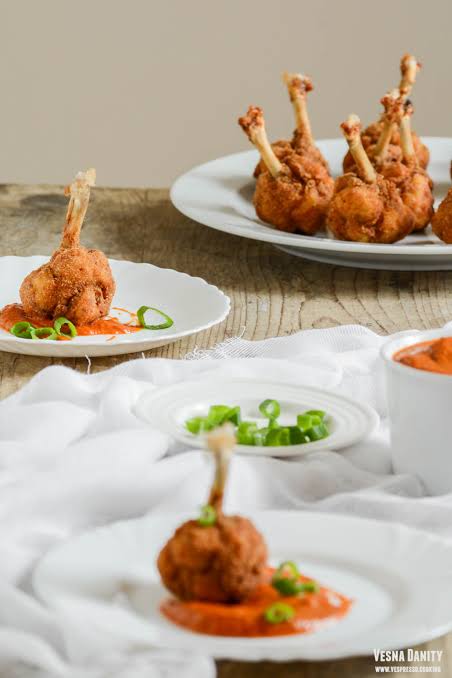 CHICKEN LOLLIPOPS (4pcs)